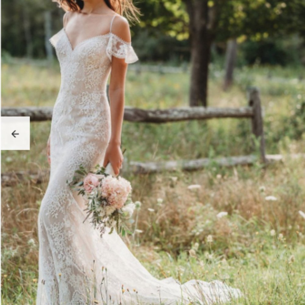 Allure Bridals Cream Lace Off-Shoulder Mermaid Wedding Gown